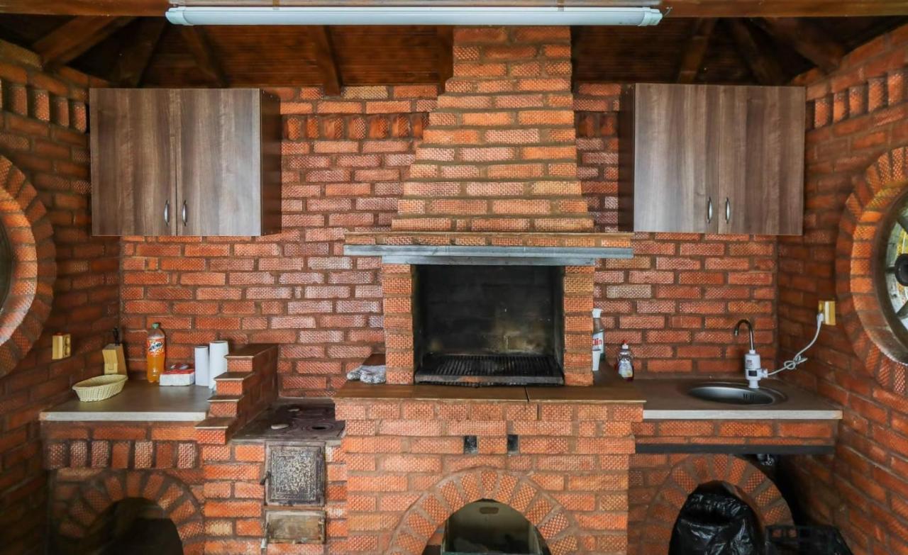 Hatasul Bunicului Arefu Exterior foto
